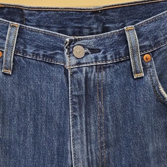 Levi's Men's 469 Loose Fit Jean Shorts 90s Size 33 Ling Inseam 12" Medium Wash - Picture 4 of 15